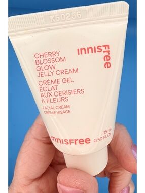 Innisfree Cherry Blossom Glow Jelly Cream Facial Cream 15ml